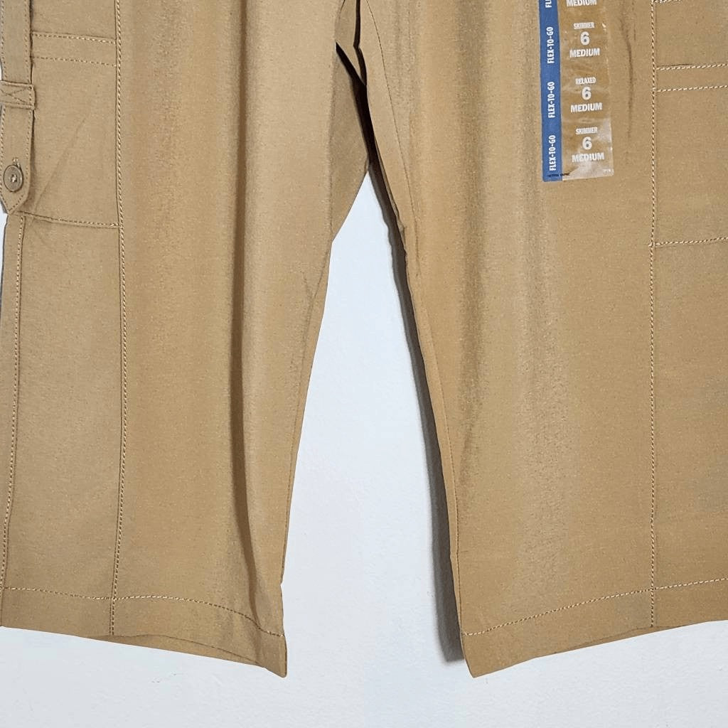 Lee Relaxed Fit Khaki Pedal Pushers NWT Size 6 Casual Khaki Capri Pants