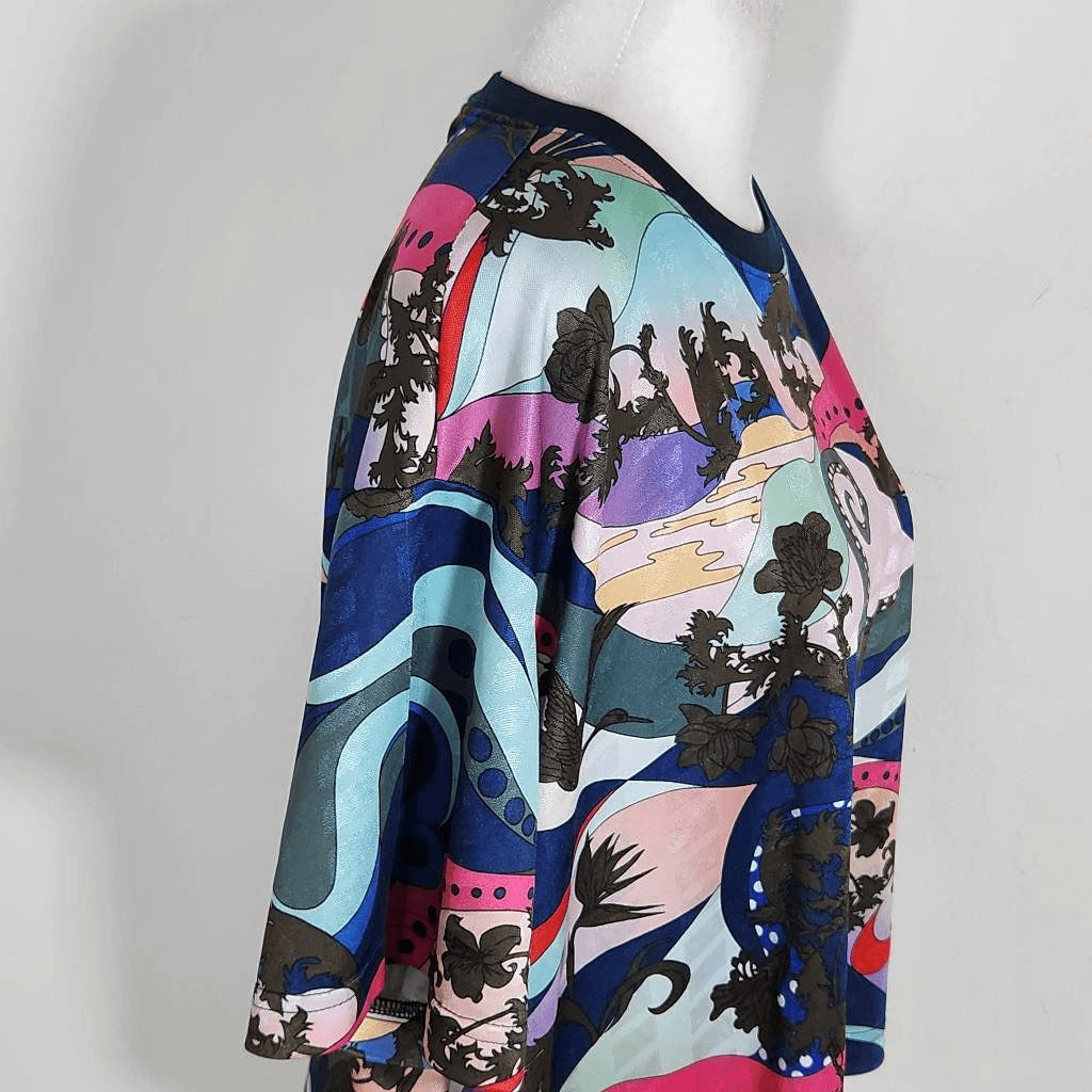 Nike Colorful Print Short Sleeve Cropped Tee Size Medium Nike Icon Tee