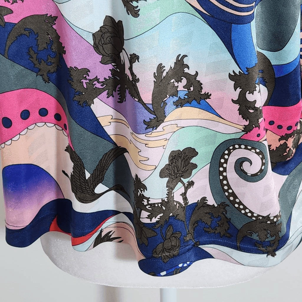 Nike Colorful Print Short Sleeve Cropped Tee Size Medium Nike Icon Tee