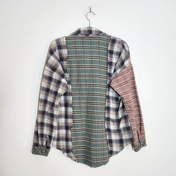 Hem & Thread Multi-Color Plaid Flannel Button Down Shirt Size Medium