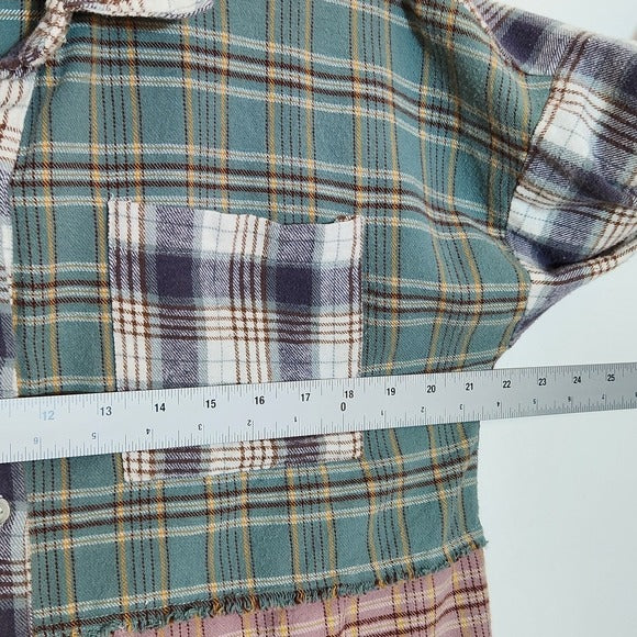 Hem & Thread Multi-Color Plaid Flannel Button Down Shirt Size Medium