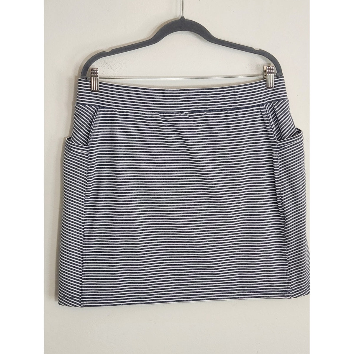 Talbots Navy and White Stripe Pull-on Mini Skort Size Large NWT