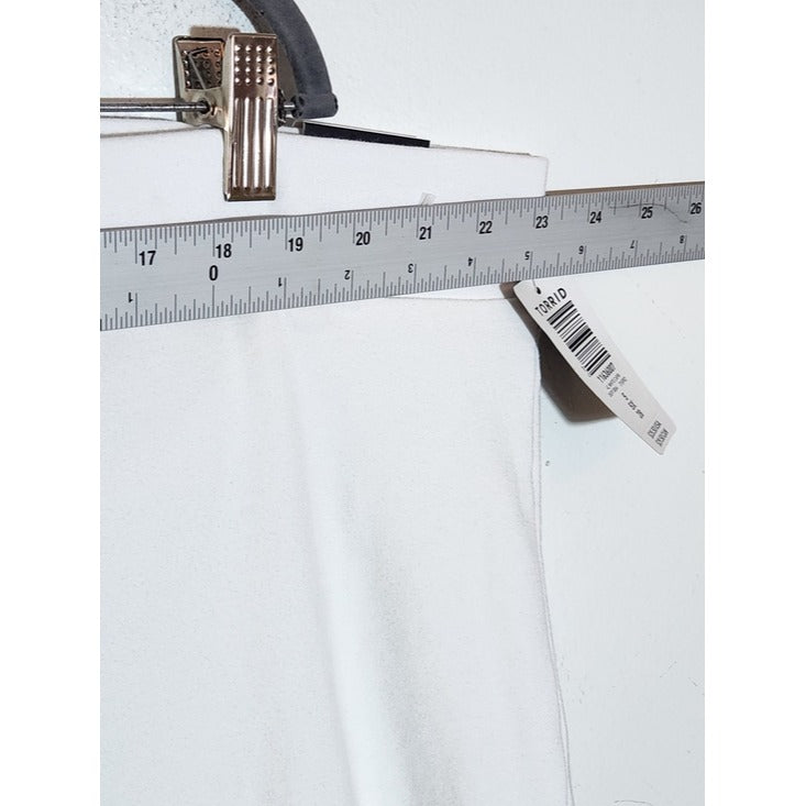 Torrid White Capri Leggings Size 5X NWT