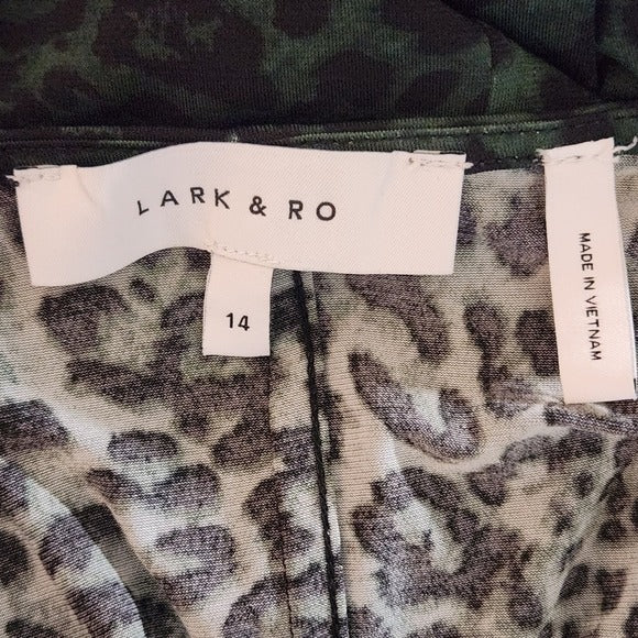 Lark & Ro Green Leopard Print Dress Size 14 Green Leopard V-Neck Dress