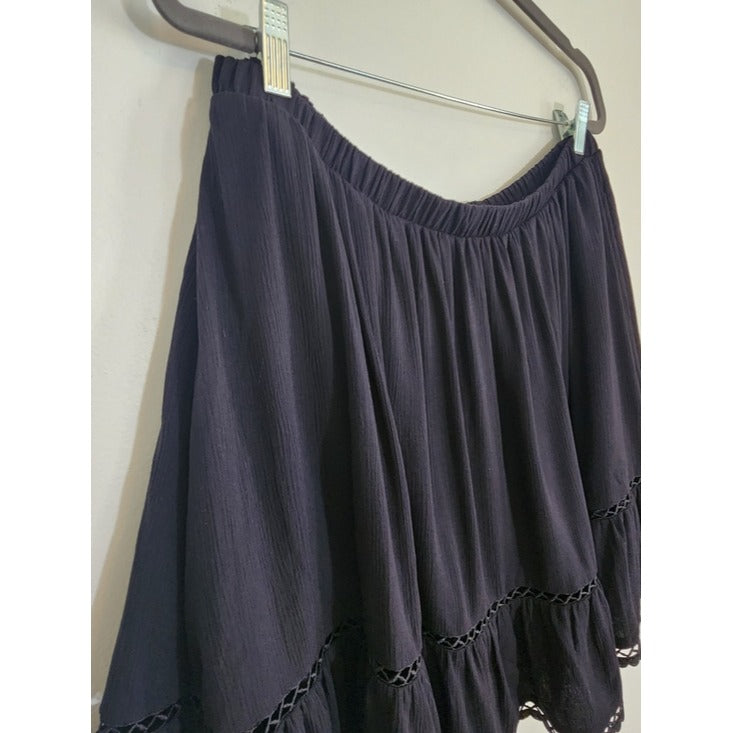 Torrid Black Full Mini Skater Skirt with Crochet Trim Size 1X