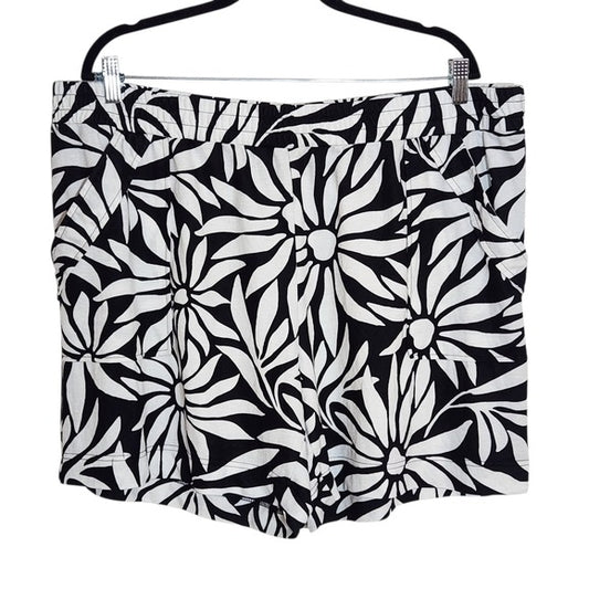 Belle Beach by Kim Gravel Black and White Floral Print Shorts Size 1X