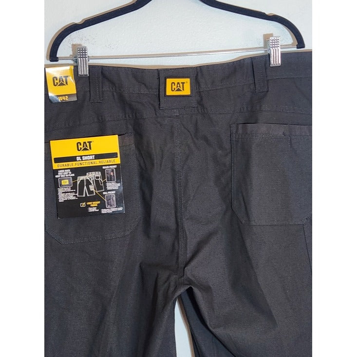 CAT Caterpillar Dark Gray DL Short Cargo Shorts Size 42 NWT
