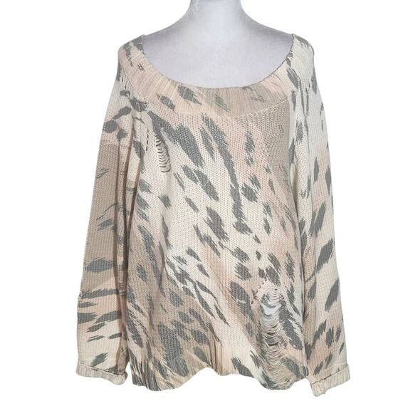 Umgee Cream and Gray Distressed Oversized Leopard Print Sweater Size Small New