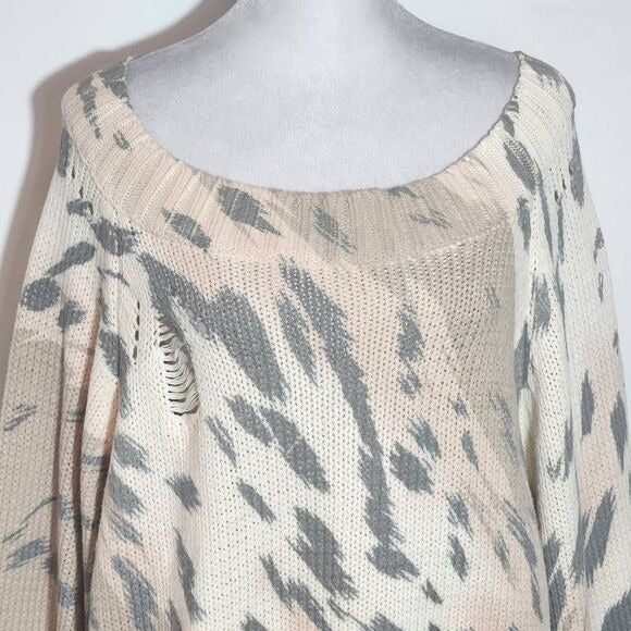 Umgee Cream and Gray Distressed Oversized Leopard Print Sweater Size Small New