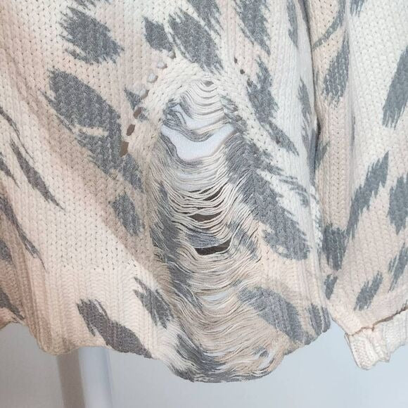 Umgee Cream and Gray Distressed Oversized Leopard Print Sweater Size Small New