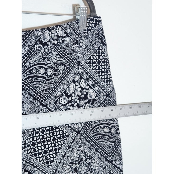 Karen Scott Navy and White Bandana Print Skort Size 10