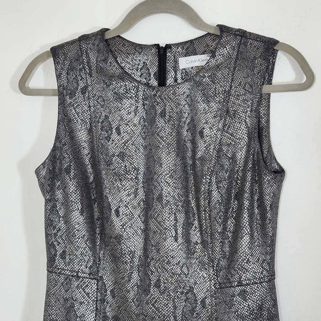 Calvin Klein Silver Snakeskin Sleeveless Sheath Dress Size 2 Wedding Guest Dress