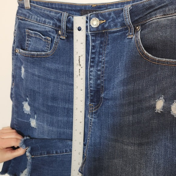 Risen Distressed Bermuda Jean Shorts Size 1XL