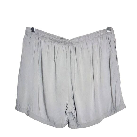Uniqlo Gray Pull-on Shorts Size XL Light Gray Pull-on Drawstring Shorts