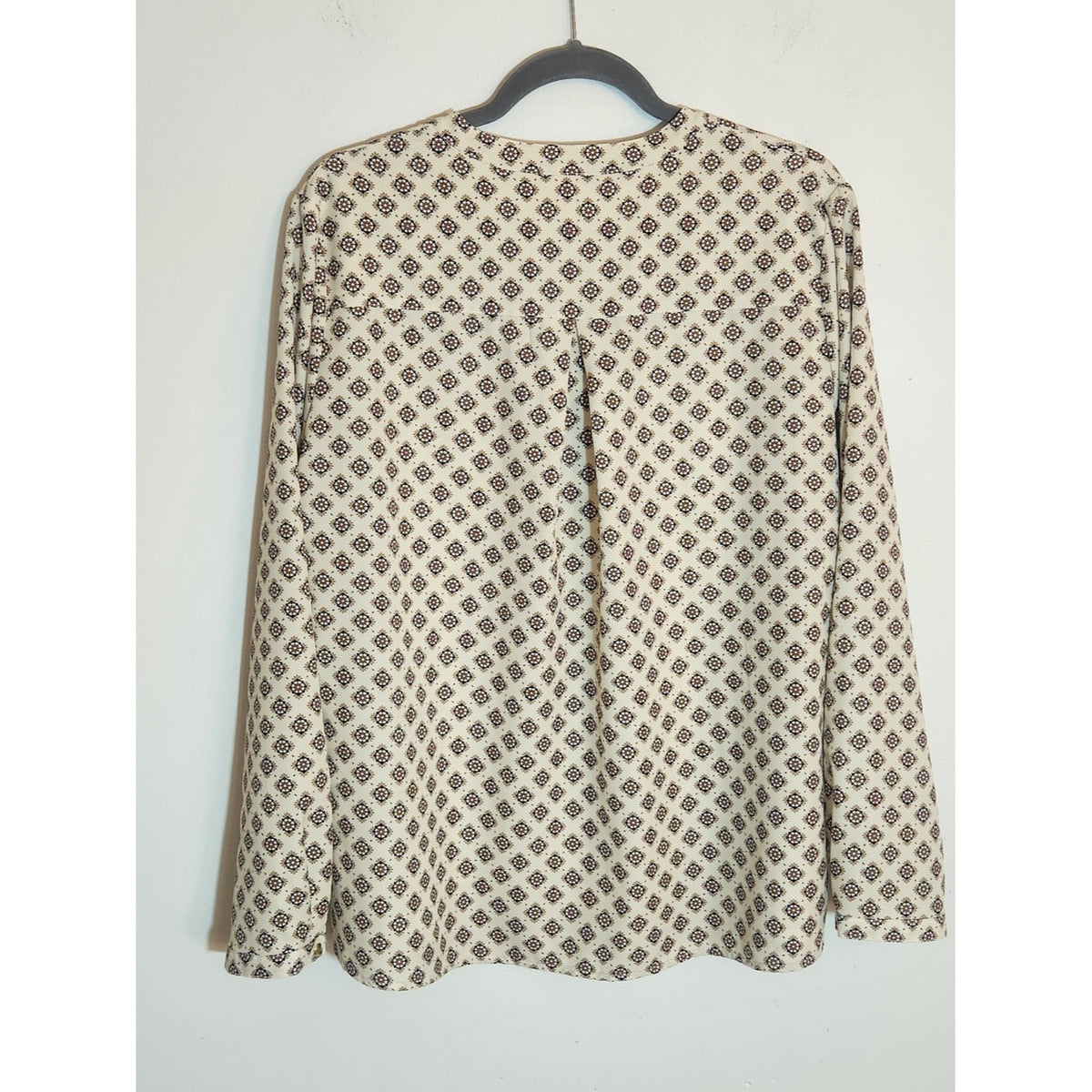 Appleseed's Cream and Brown Medallion Print Blouse Size Large