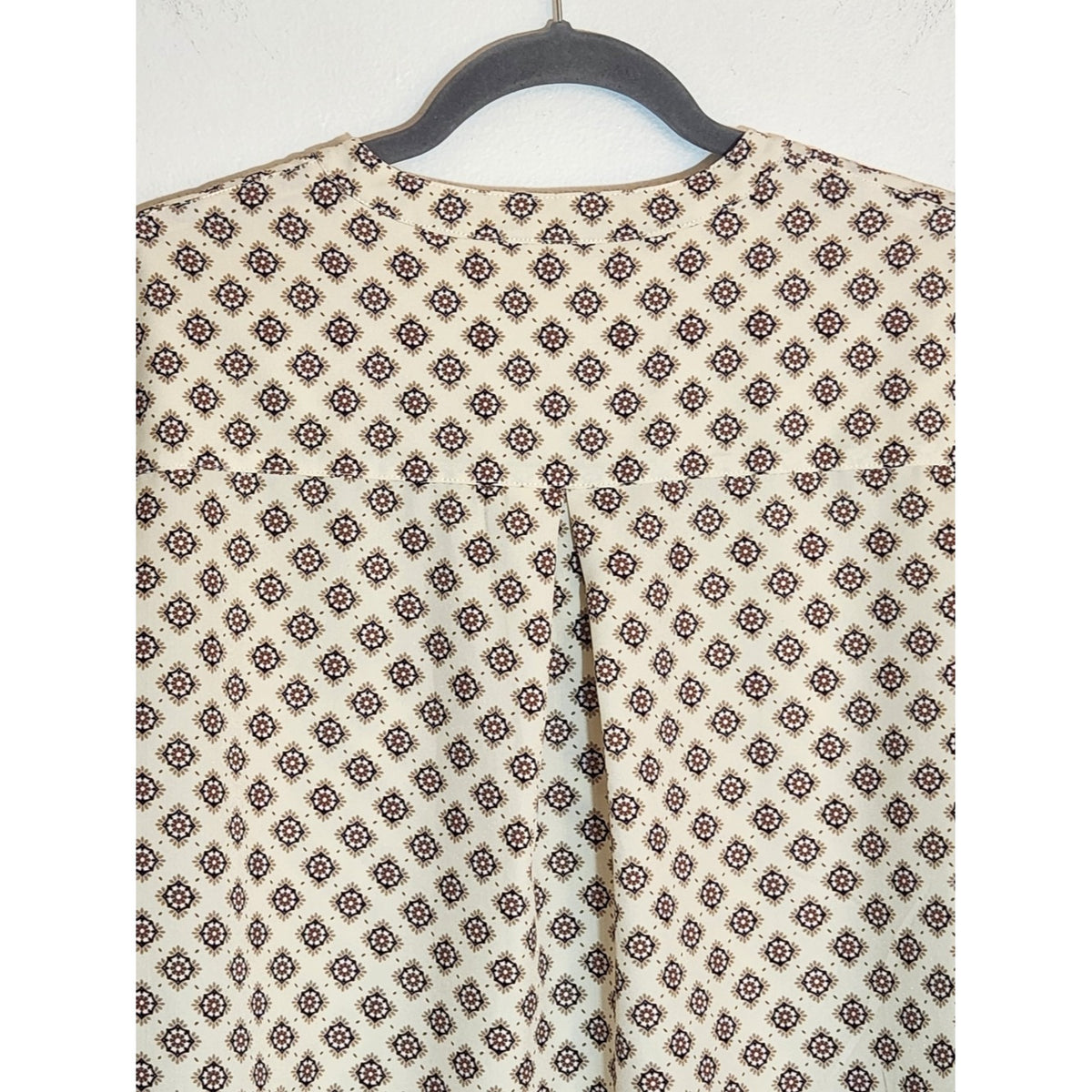 Appleseed's Cream and Brown Medallion Print Blouse Size Large