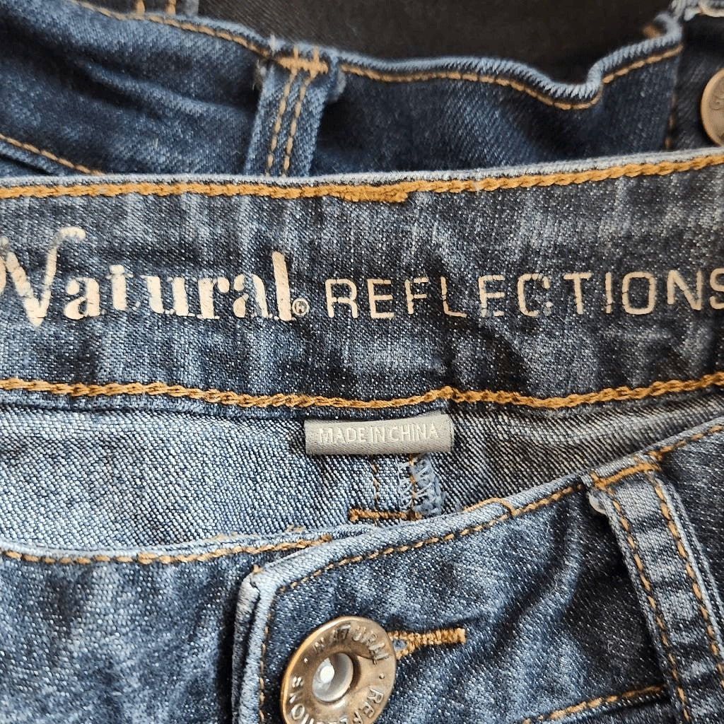Natural Reflections Cropped Jeans Size 2 Petite Dark Wash Denim