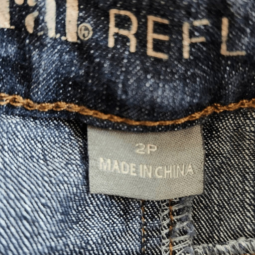 Natural Reflections Cropped Jeans Size 2 Petite Dark Wash Denim