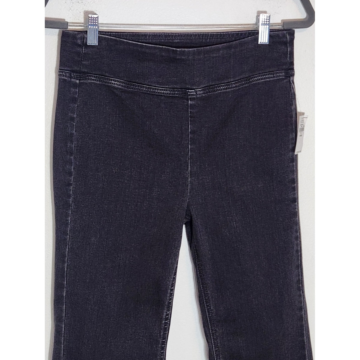 Old Navy Black Weekender High Rise Pull-On Flare Cropped Jeans NWT Size 8 Petite