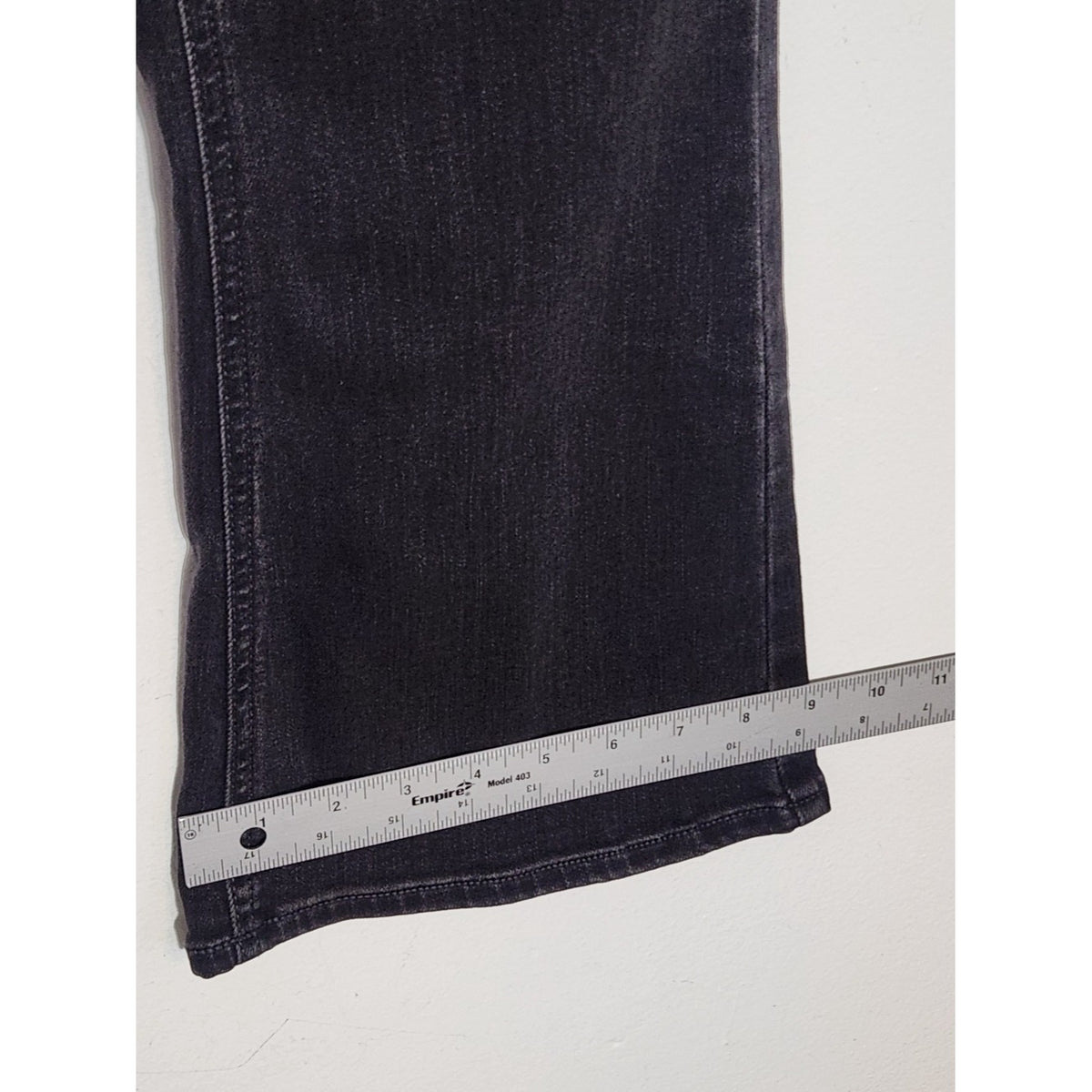 Old Navy Black Weekender High Rise Pull-On Flare Cropped Jeans NWT Size 8 Petite
