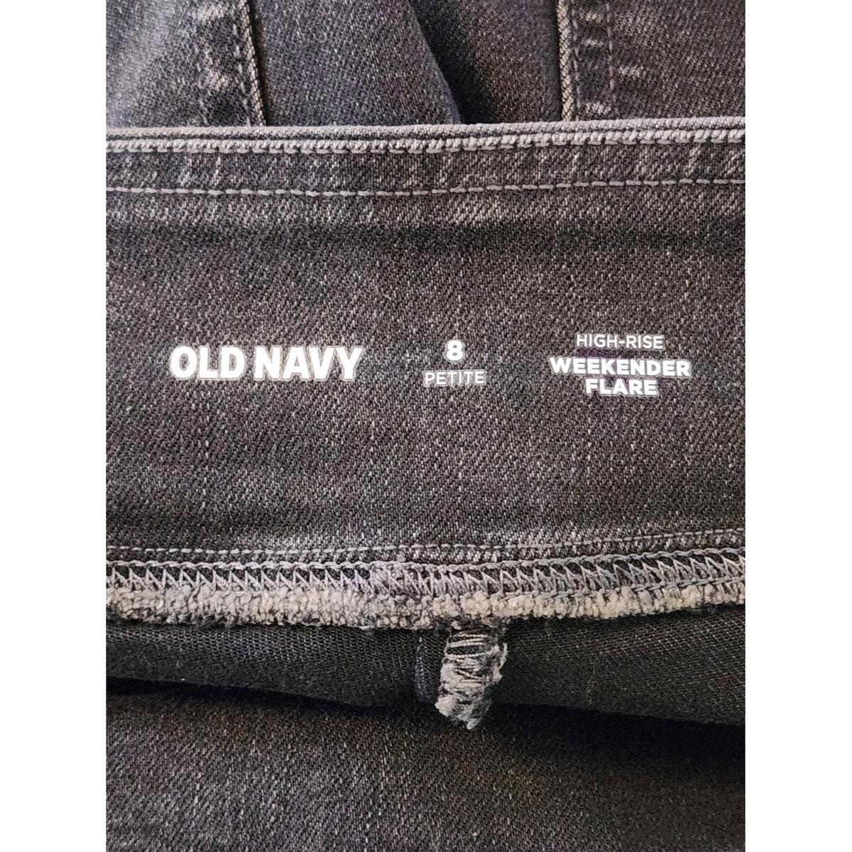Old Navy Black Weekender High Rise Pull-On Flare Cropped Jeans NWT Size 8 Petite