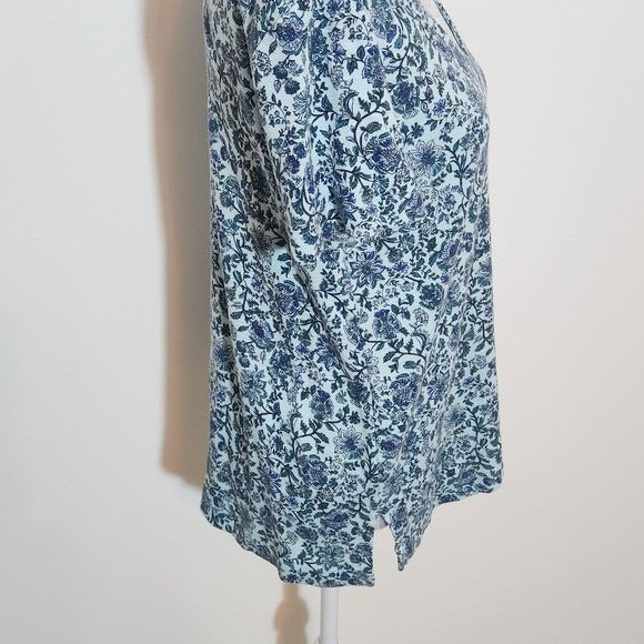 J. Jill Blue Floral Slub Knit V-Neck Tee Size XS Petite J. Jill Blue Floral Tee