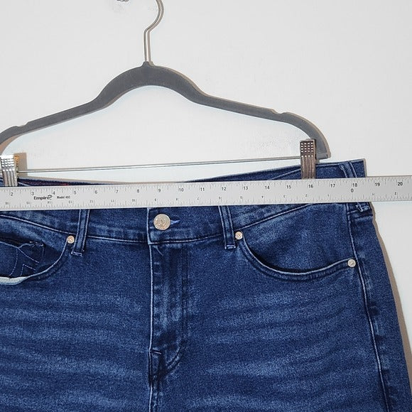 True Religion Mens Ricky Relaxed Straight Jean Shorts Size 36