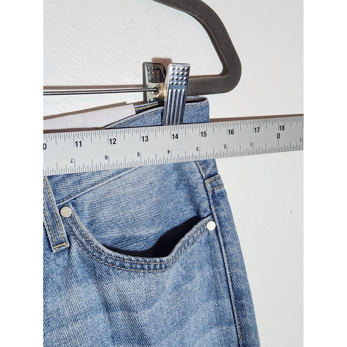 Just Black Denim Light Wash Distressed Straight Ankle Jeans NWT Size 29