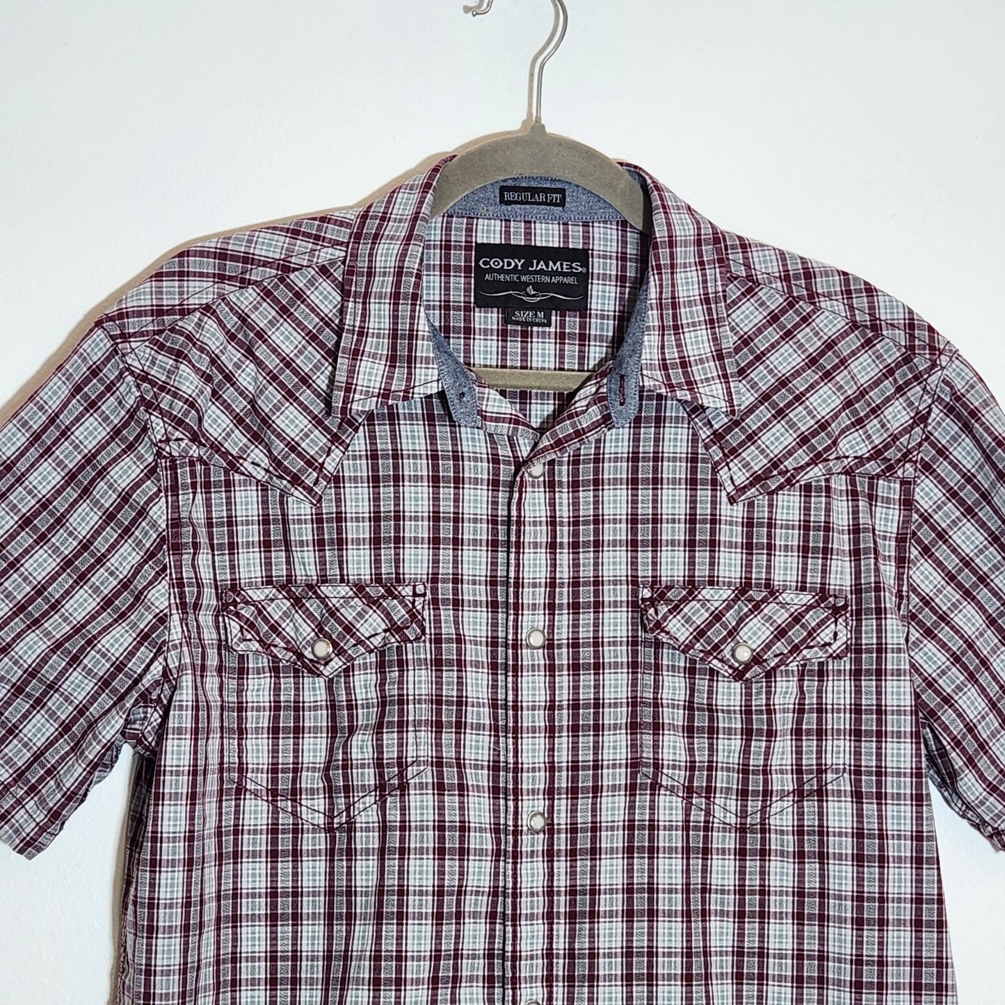 Cody James Gray and Burgundy Short Sleeve Western Snap Front Shirt Size Medium