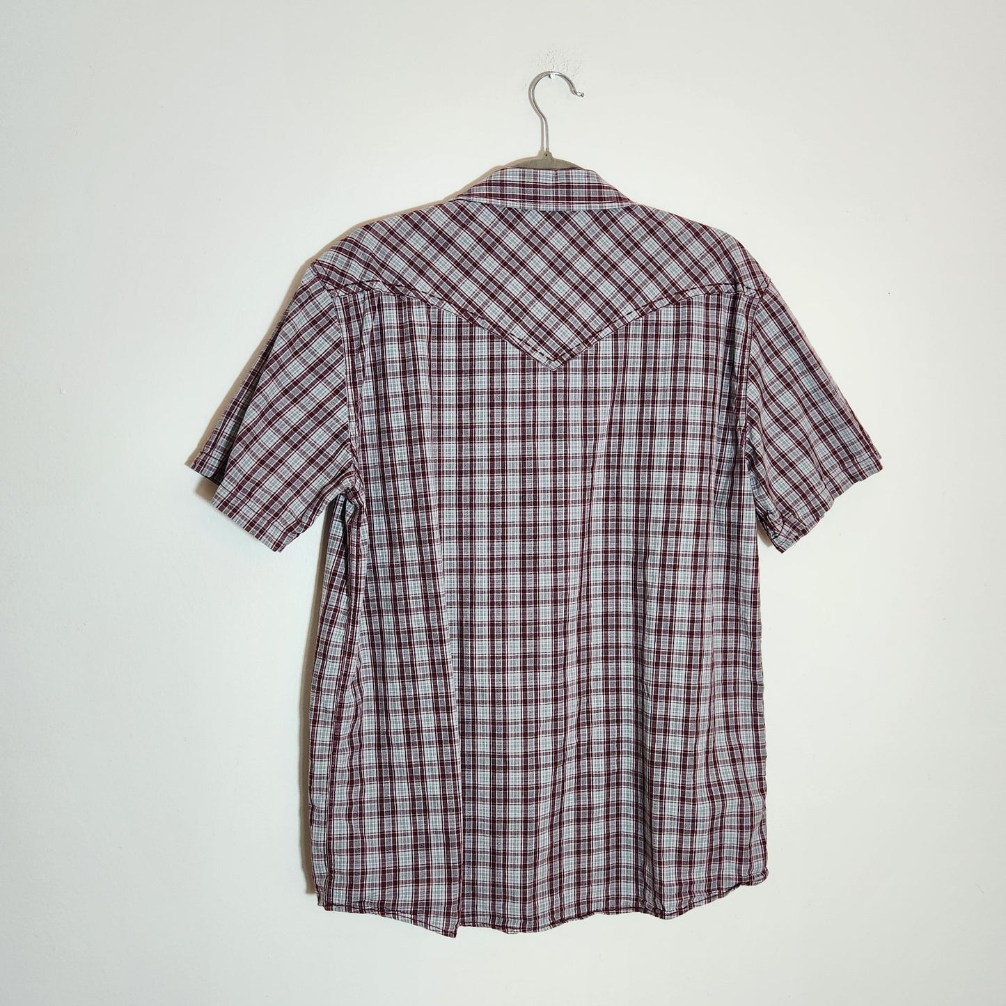 Cody James Gray and Burgundy Short Sleeve Western Snap Front Shirt Size Medium