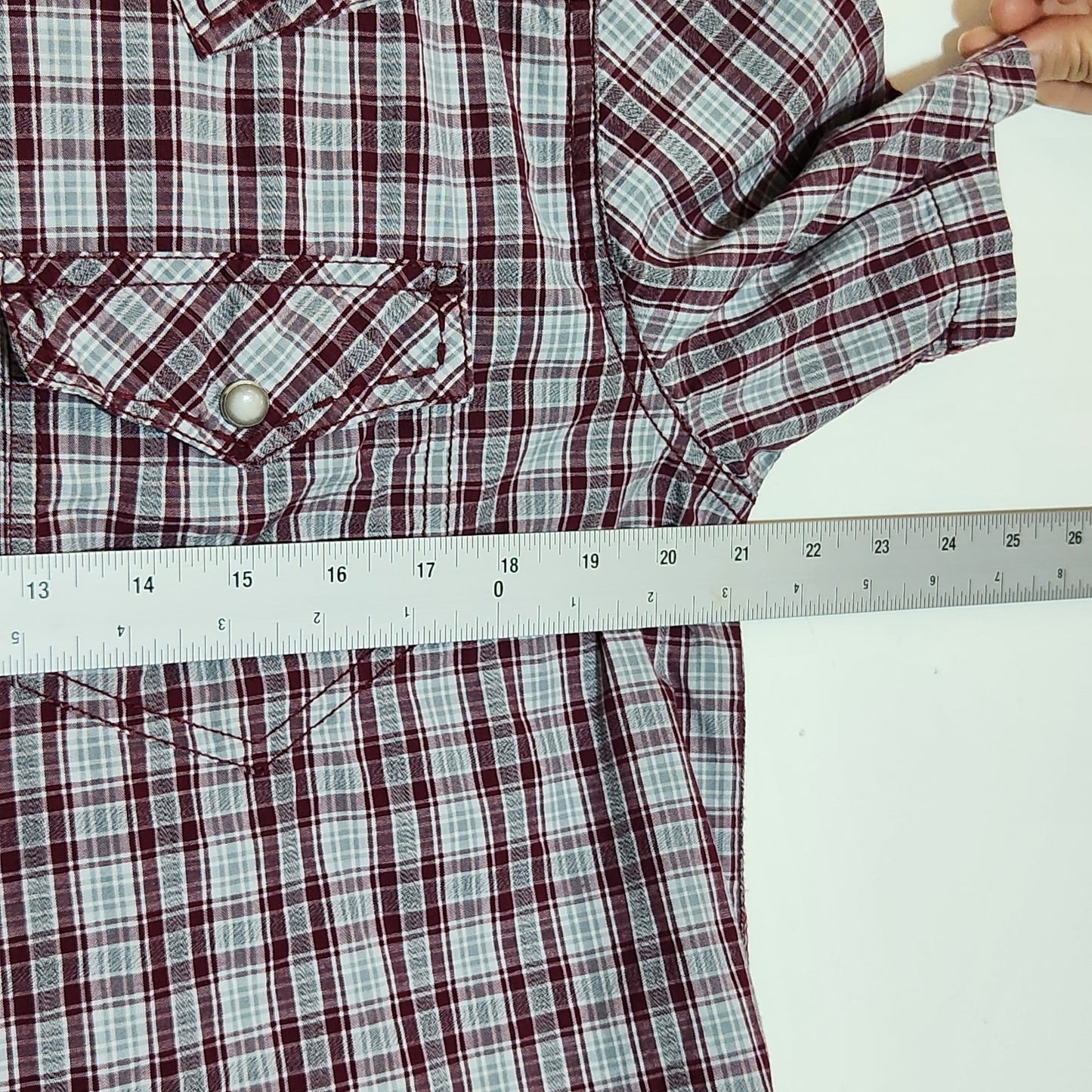 Cody James Gray and Burgundy Short Sleeve Western Snap Front Shirt Size Medium