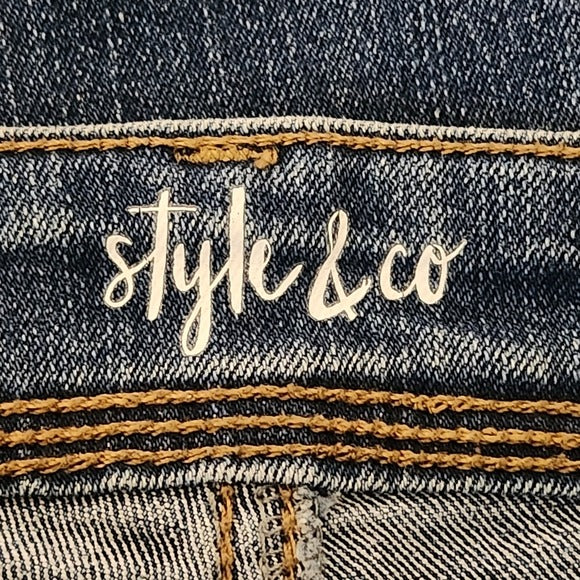 Style & Co. Straight Leg Cropped Denim Jeans Size 12 Petite