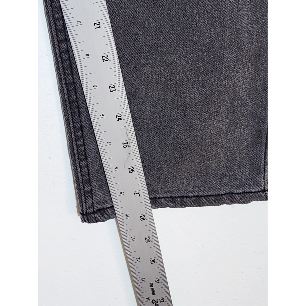 Tinseltown Gray High-Rise Slim Fit Button-Fly Jeans NWT Size 5