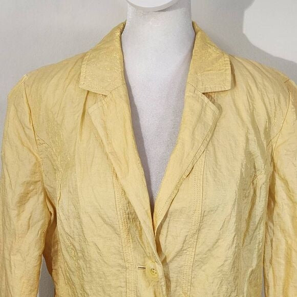 Chico's Yellow Blazer with Crinkle Fabric and Sheen Size Medium Yellow Blazer