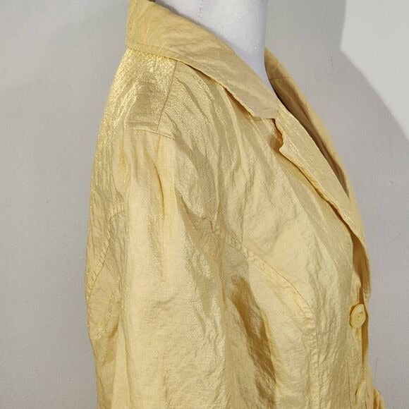 Chico's Yellow Blazer with Crinkle Fabric and Sheen Size Medium Yellow Blazer