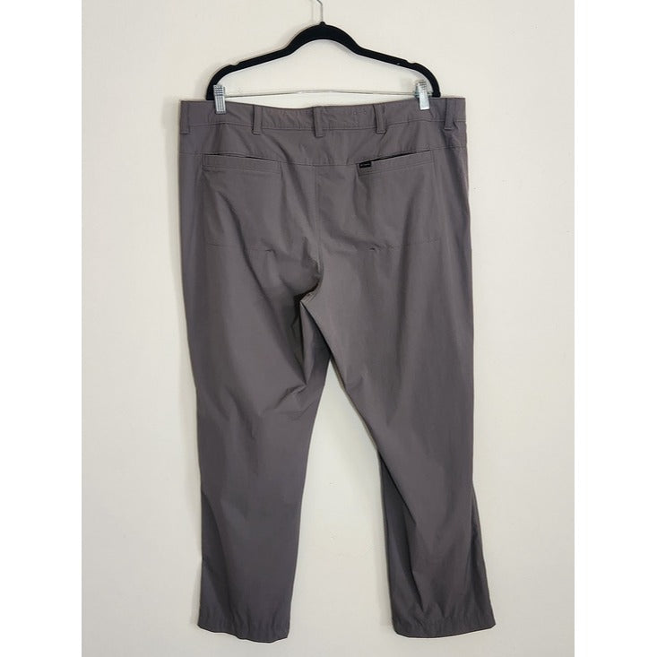 Columbia Gray Lightweight Performance Pants Size 40 X 30