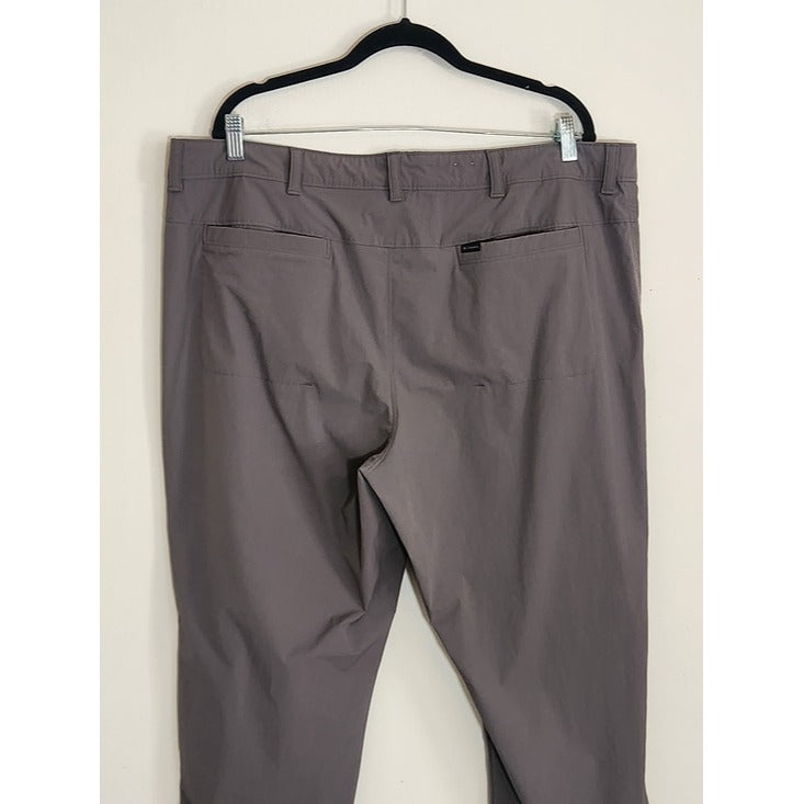 Columbia Gray Lightweight Performance Pants Size 40 X 30
