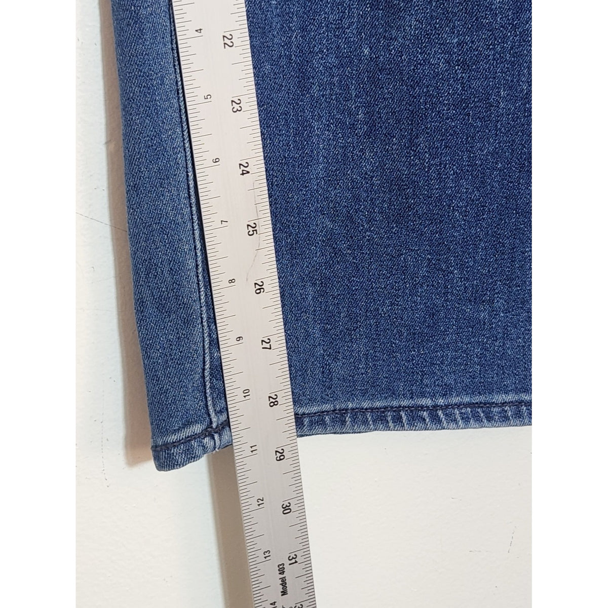 Old Navy Wow Loose High Rise Jeans Medium Wash Denim Size 20
