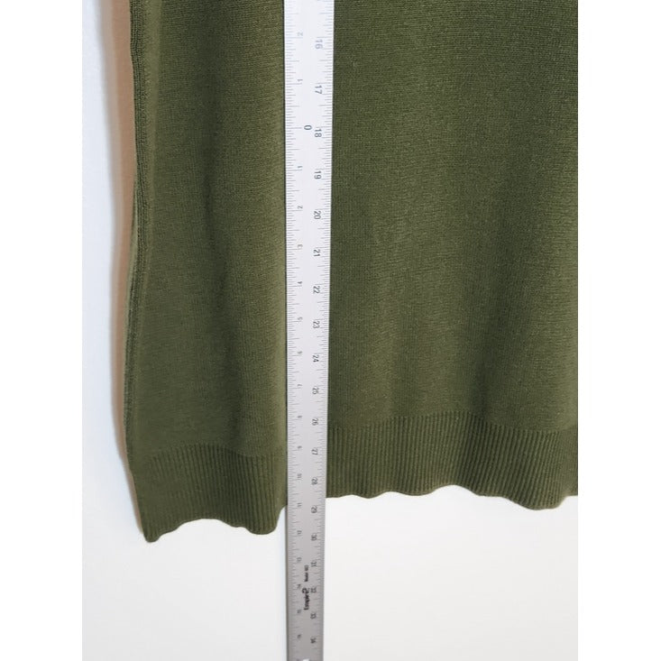 Gap MensGreen V-Neck Sweater Vest Size Medium NWT
