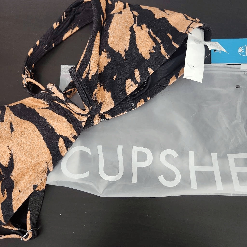 Cupshe Black and Tan print Bikini Top with V-Wire NWT Size Medium
