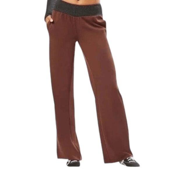 WeWoreWhat Brown Low Rise V Pants Size Small pants New