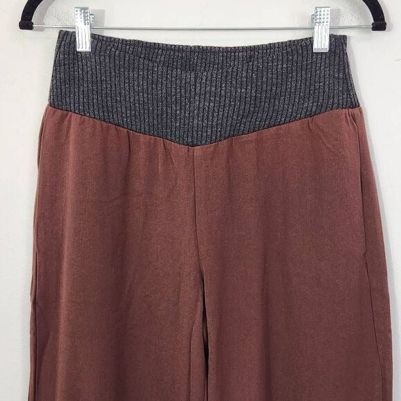 WeWoreWhat Brown Low Rise V Pants Size Small pants New