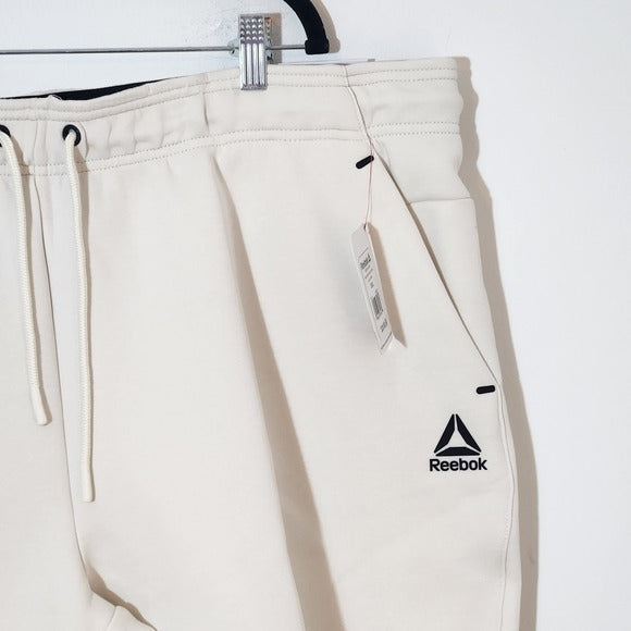 Reebok Cream Knit Athletic Shorts with Drawstring and Pockets 9" Inseam Size 3XL