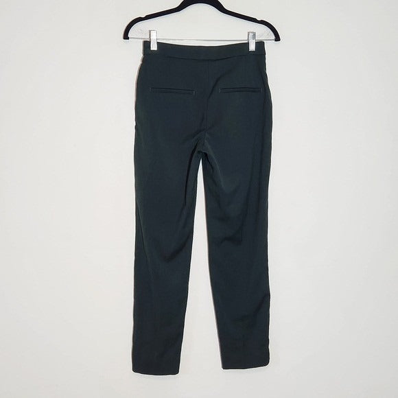 H&M Dark Green Slim Leg Ankle Pants NWT Size 2 Green Fitted Dress Pants