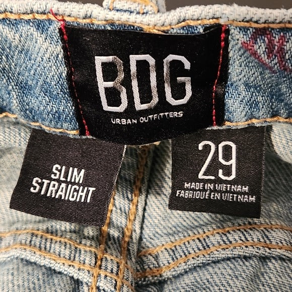 BDG Light Wash High-Rise Slim Straight Denim with Raw Edge Hem Size 29