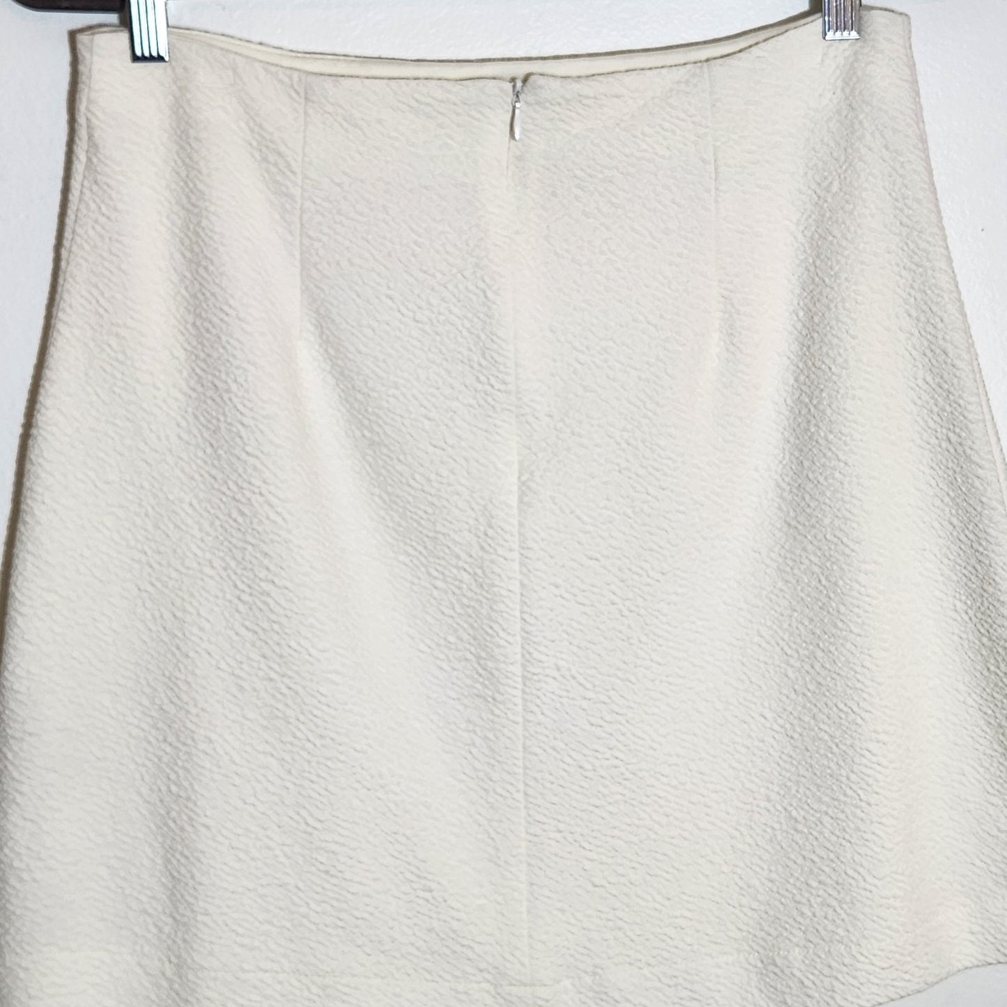 Maeve Cream Textured Mini Skirt Size Medium