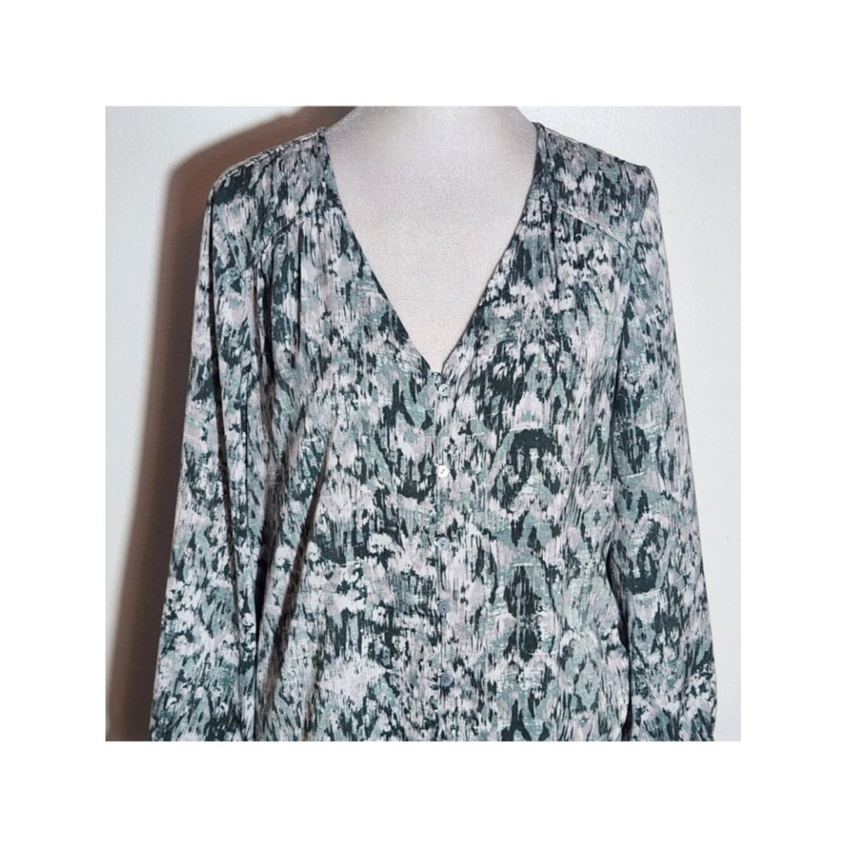 Liverpool Green and Gray Abstract Print V-Neck Button-up Top Size Small