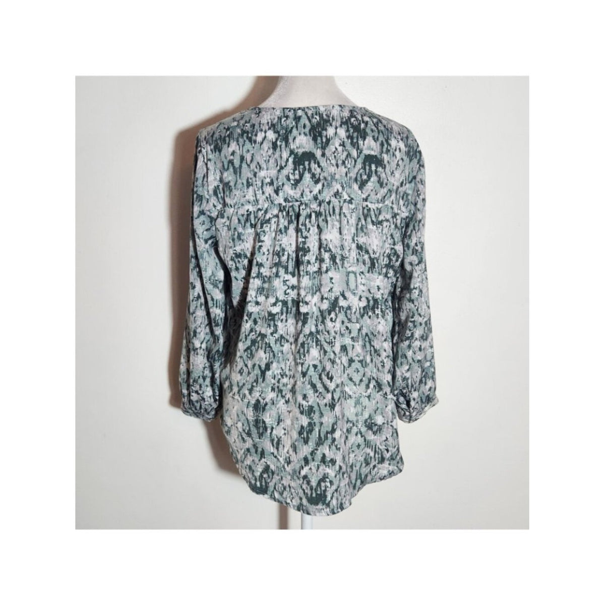 Liverpool Green and Gray Abstract Print V-Neck Button-up Top Size Small