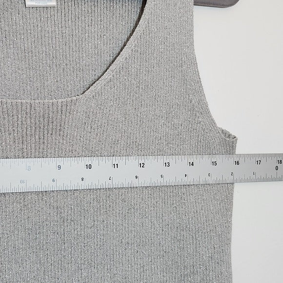 Garfield & Marks Silver Ribbed Knit Tank Top Size Medium