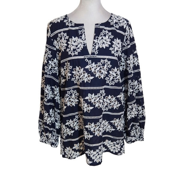 Chico’s Navy Embroidered Tunic Blouse Size 0 Small 4/6
